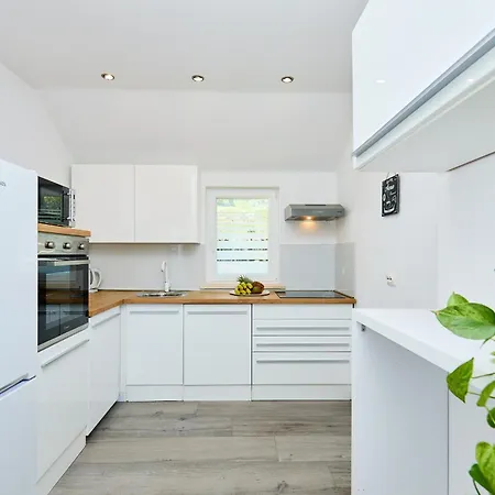 Apartment Summer Chill 2 *