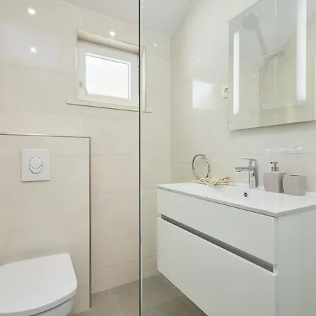 Summer Chill 2 Apartment *